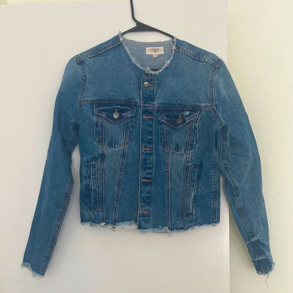 Retrod Blue Jean Jacket. Natural hem. Size S. Canadian Imported. EUC - Picture 2 of 5